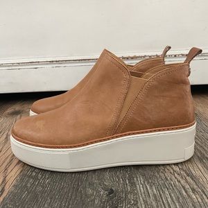 Mika nude leather booties